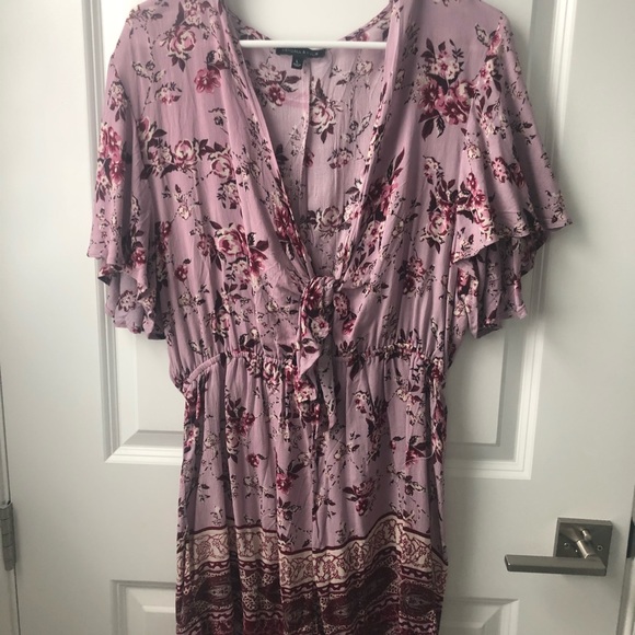 Tie Front Kendall & Kylie Floral Romper - Picture 3 of 5